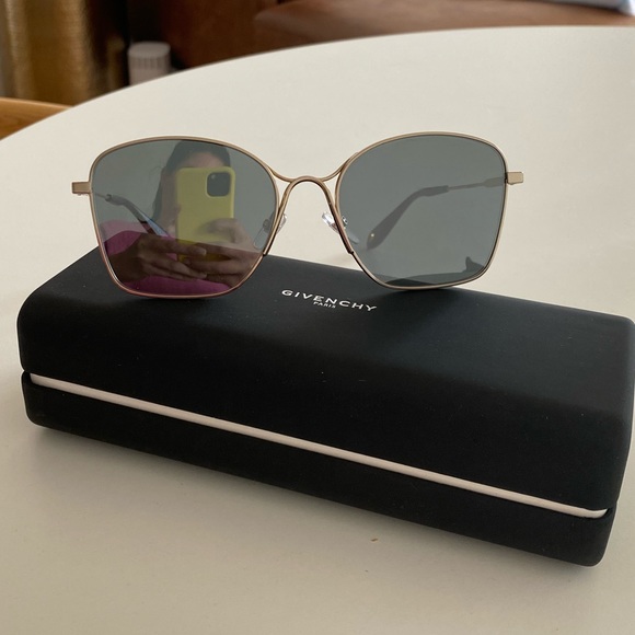 Givenchy Wire Rim Sunglasses GV7092 - Picture 5 of 10